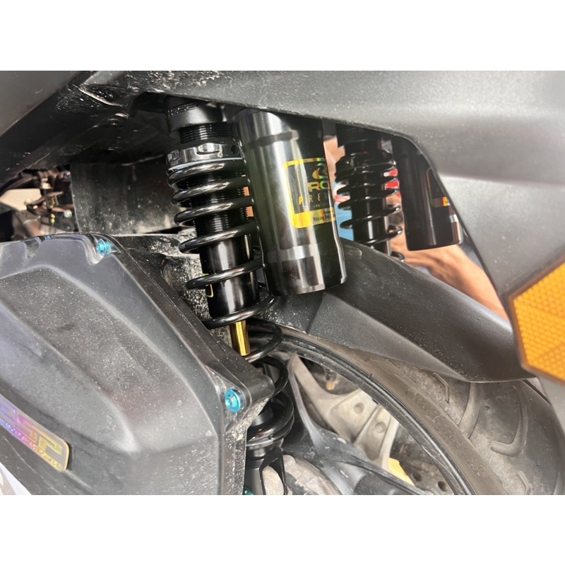 Phuộc Chính Hãng Racingboy Đen Ti Vàng Có Bình Dầu Gắn Air Blade 110 / 120 /150 / 160