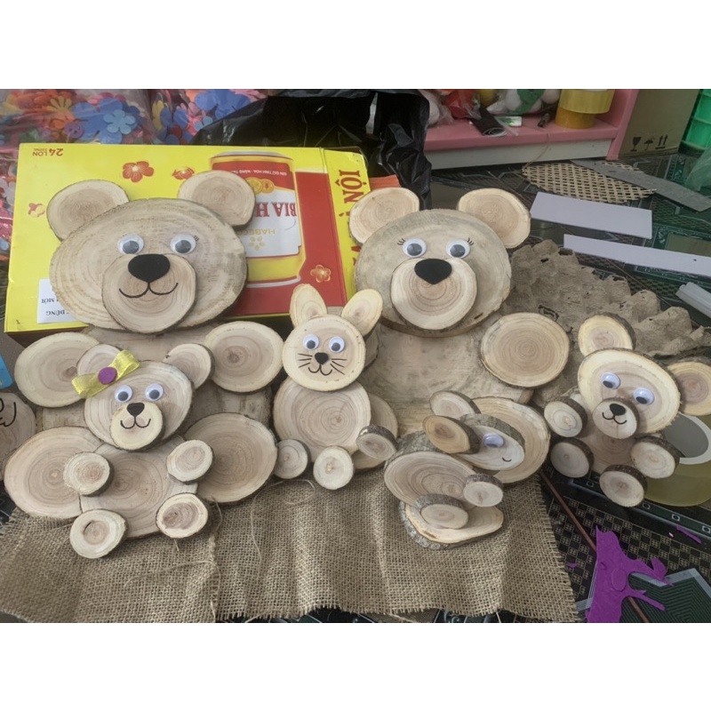 Con vật ghép bằng khoanh gỗ