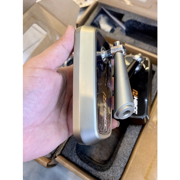 Kiếng hậu H2C vuông chân ngắn