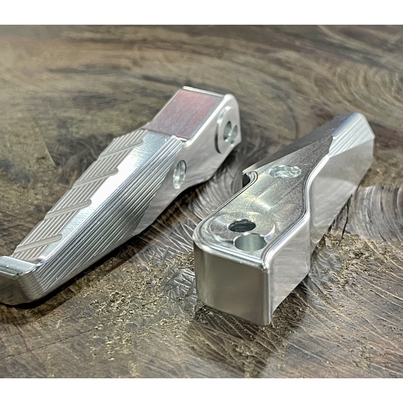 Gác chân  xếp  CNC T FACTORY