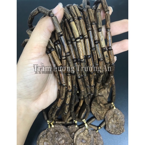 Bộ dây chuyền trầm hương Sánh Chìm kèm mặt Phật sánh chạm nét tinh xảo