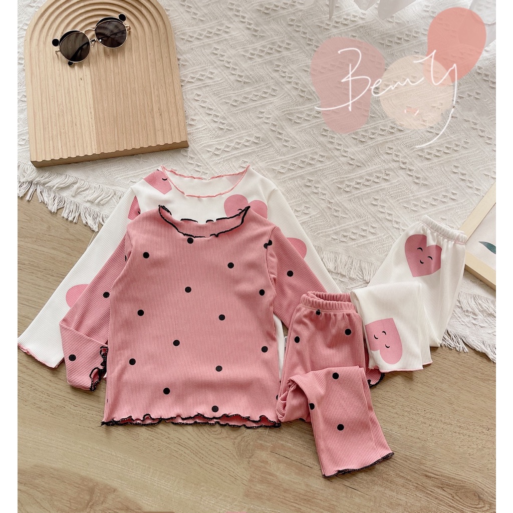 Cặp bộ tăm tim bé gái