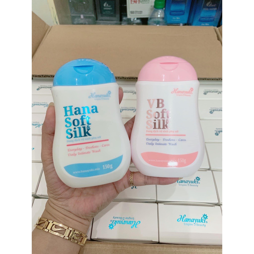 Dung Dịch Vệ Sinh Phụ Nữ Dịu Nhẹ Thơm Mát Hana Soft Silk Hanayuki 150gr
