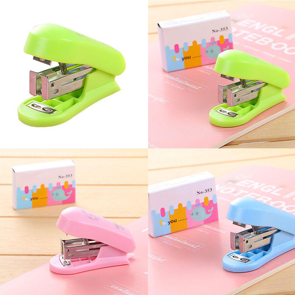 Dụng Cụ Bấm Ghim Bằng Nhựa Họa Tiết Hoạt Hình Dễ Thương