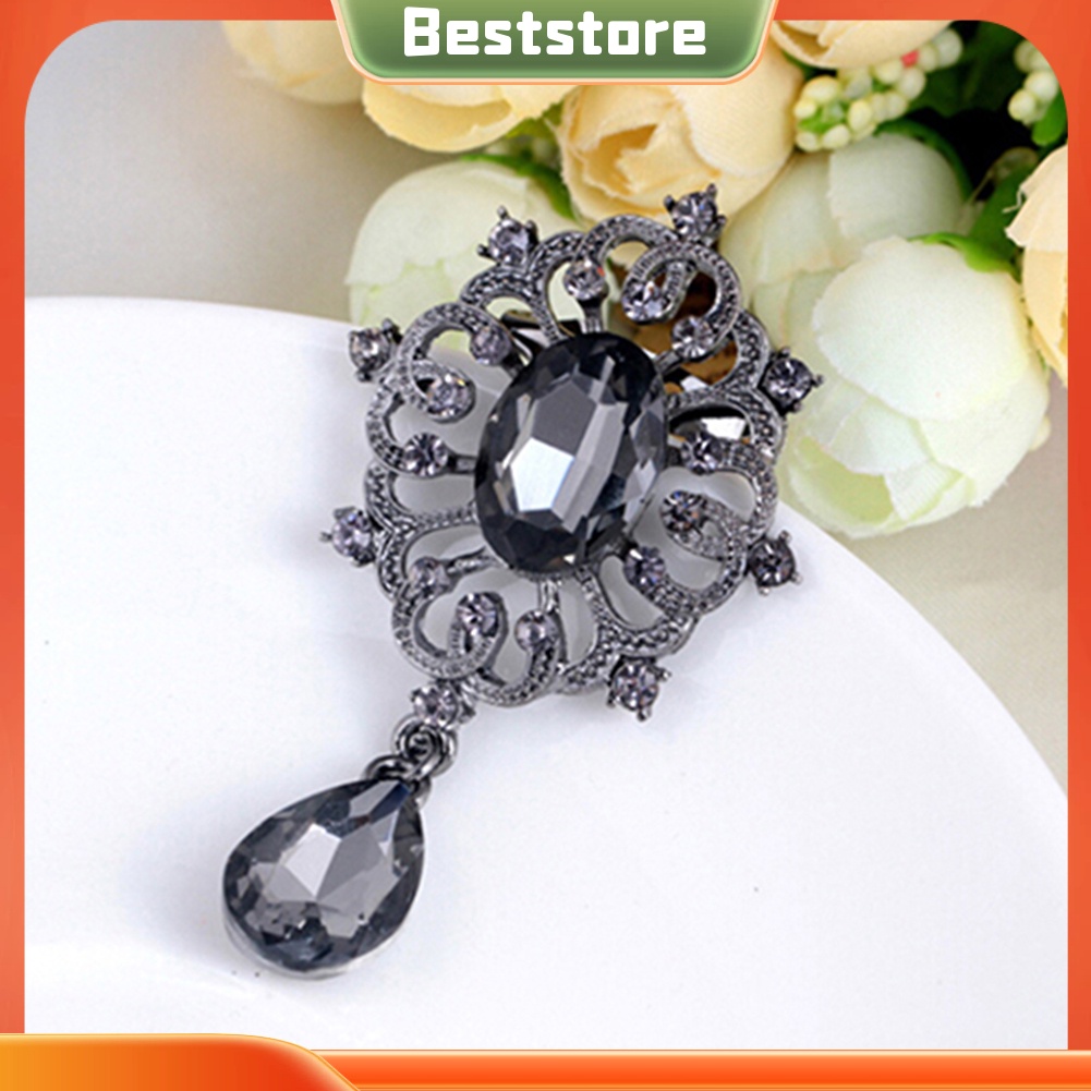 Ghim cài áo hình tròn đính đá sang trọng