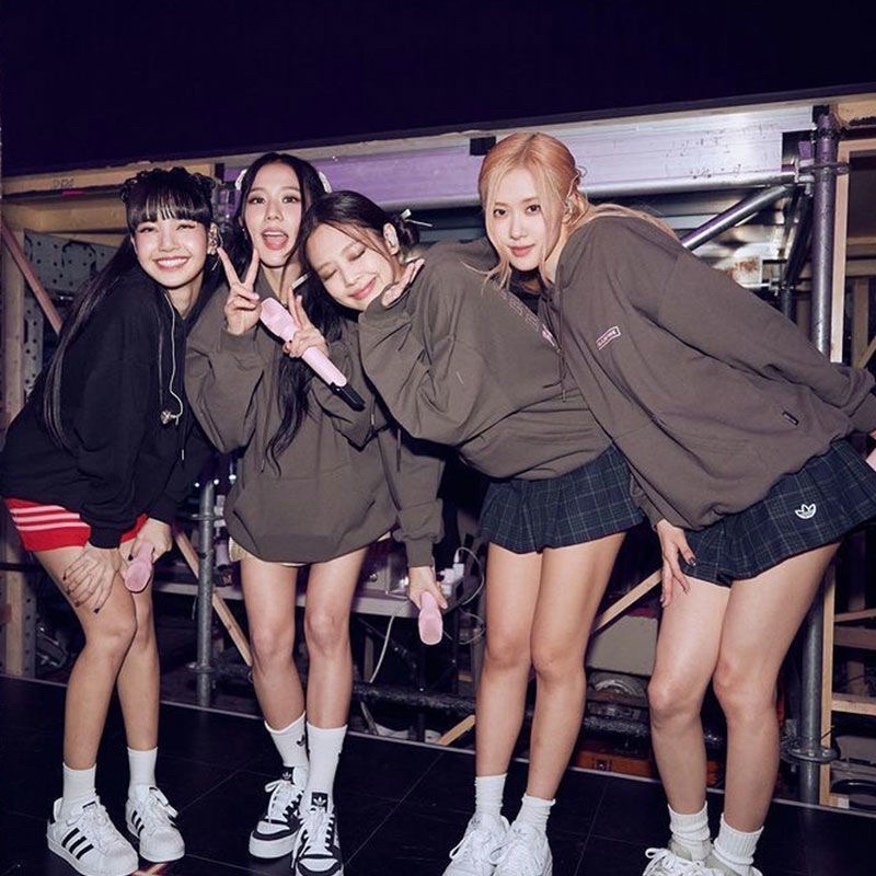 Áo hoodie Born Pink giống Blackpink mặc trong concert Bornpink