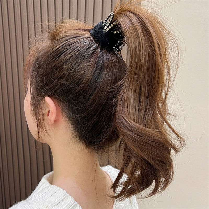 Kẹp Tóc Tai Thỏ Đính Đá Phối Tua Rua Xinh Xắn Dành Cho Nữ