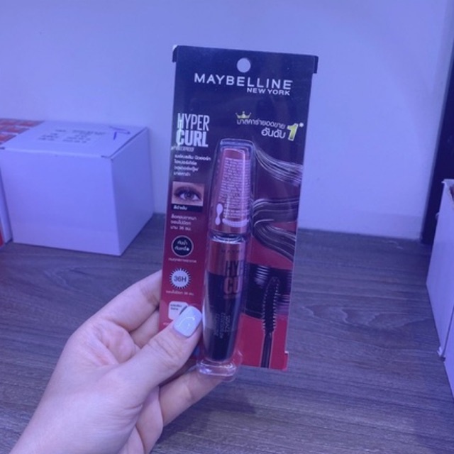 Mascara Dài Mi và Cong Mi Maybelline Chuốt Mi Đen Không Lem Không Trôi 9.2ml Thái Lan