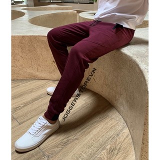 Quần jogger thun nỉ đỏ