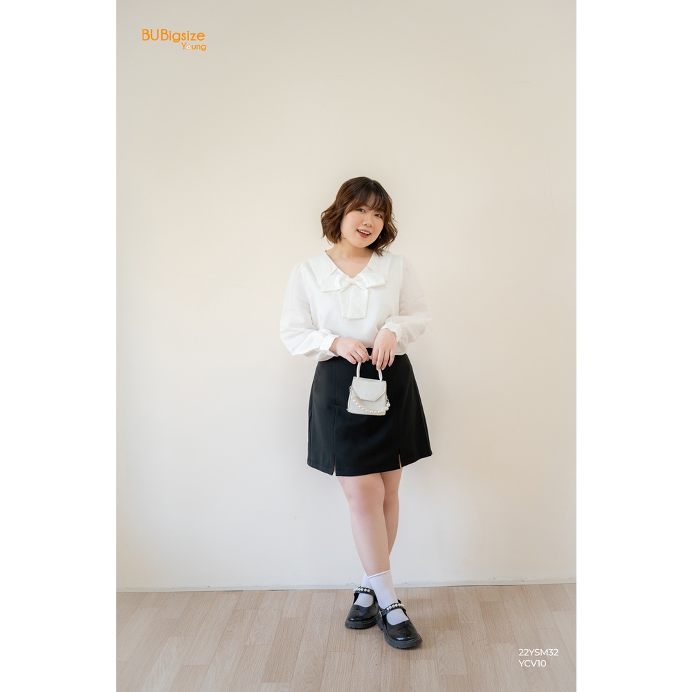Sơ mi cổ V nhọn đính nơ BIGSIZE (55kg đến 95kg) - 22T1YSM32 - [BU Bigsize Young]