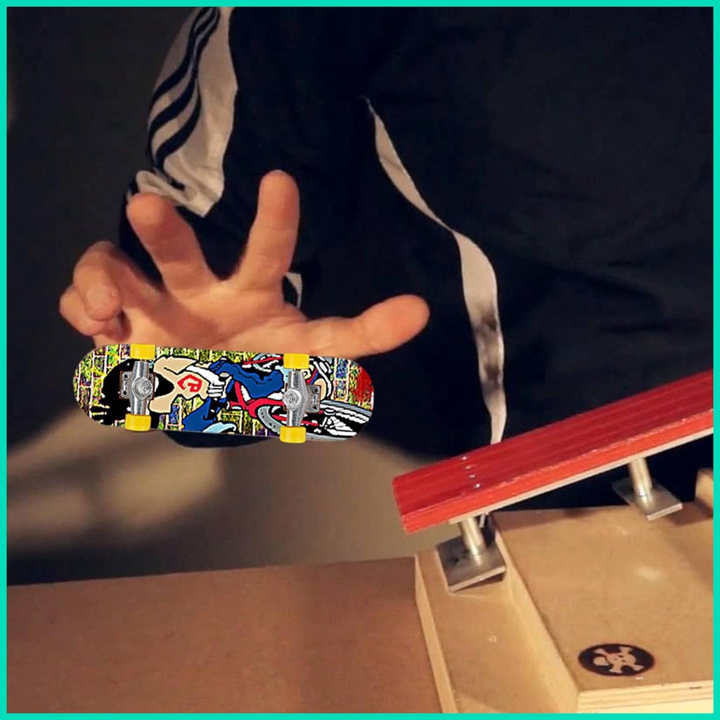 Ván Trượt Ngón Tay Mini Kèm Decal Dán Di Động Luyện Tập Cho Bé Trai Và Bé Gái