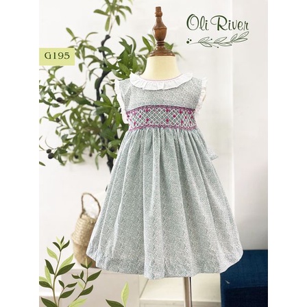 Đầm smock hoa nhí oli river