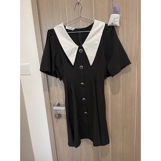 Thanh lý váy đen cổ bèo trắng size M