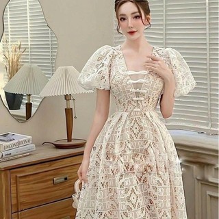 Đầm ren dáng xòe