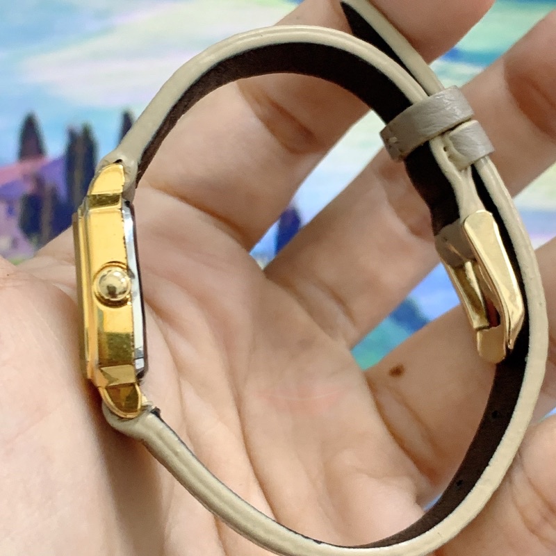 Đồng hồ si nữ hiệu Maxy, máy Nhật, dáng tank dây da