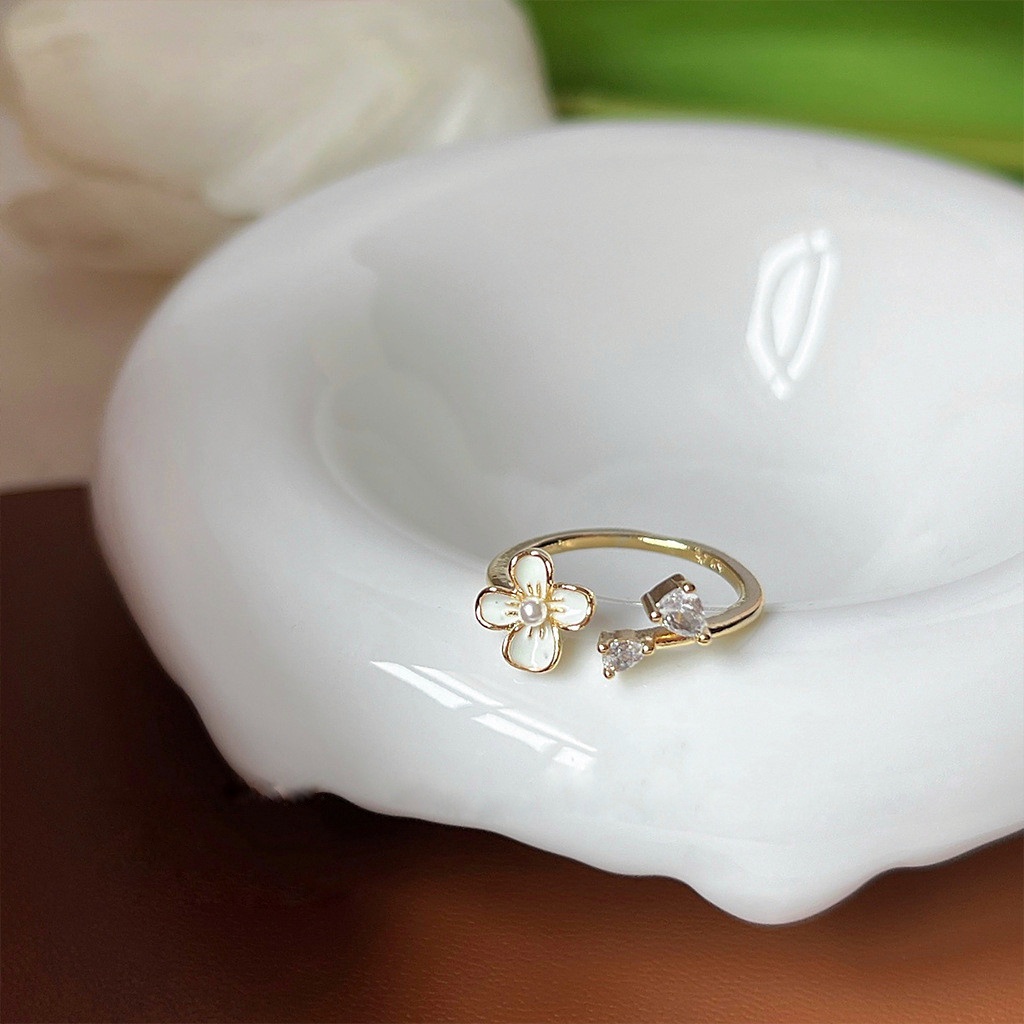 Nhẫn mạ vàng hoa lá có điều chỉnh