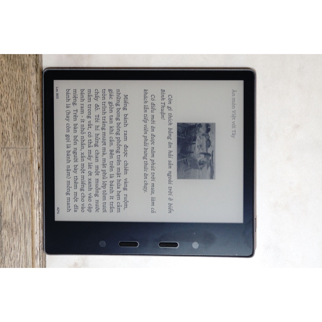 Máy đọc sách Kindle Oasis 3 32Gb (10th) chính hãng từ Amazon màn hình vàng warmlight, chống nước IPX8 | BigBuy360 - bigbuy360.vn