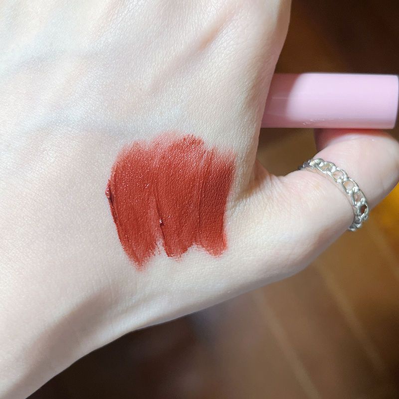 Set 6 Thỏi Son Sáp Tông Dâu Tây Và Gấu Đáng Yêu