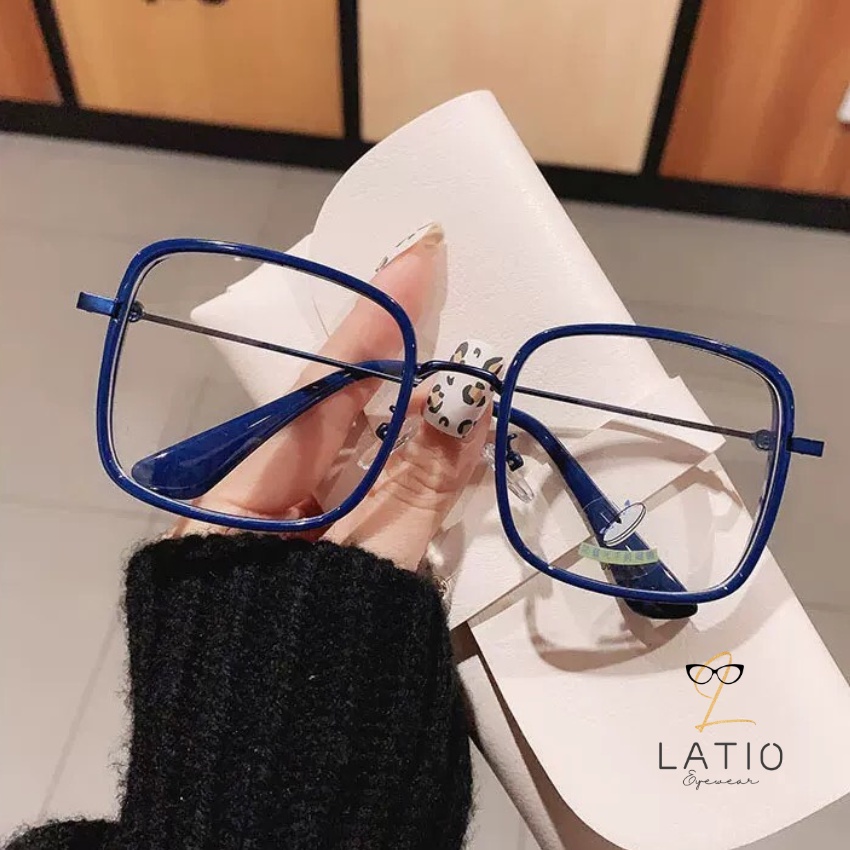 Mắt kính nữ LATIO Cao cấp với thiết kế gọng vuông siêu đẹp kết hợp với nhiều tone màu đặc biệt ấn tượng - KM10
