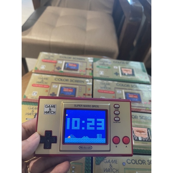 Máy Game And Watch đã bẻ khoá