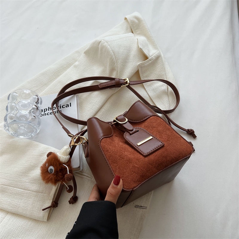 Túi Đeo Chéo Đa Năng Thời Trang Cá Tính