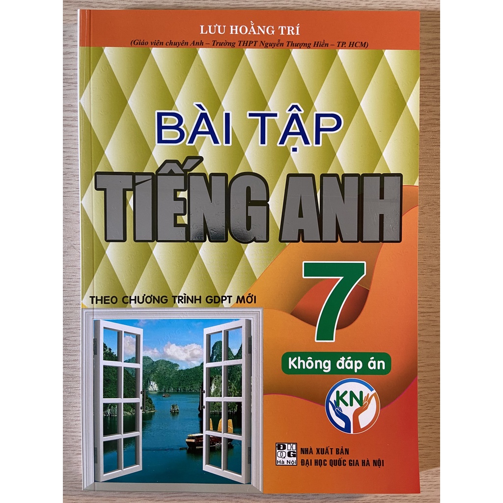 Sách - Bài tập Tiếng anh 7 ( không đáp án)