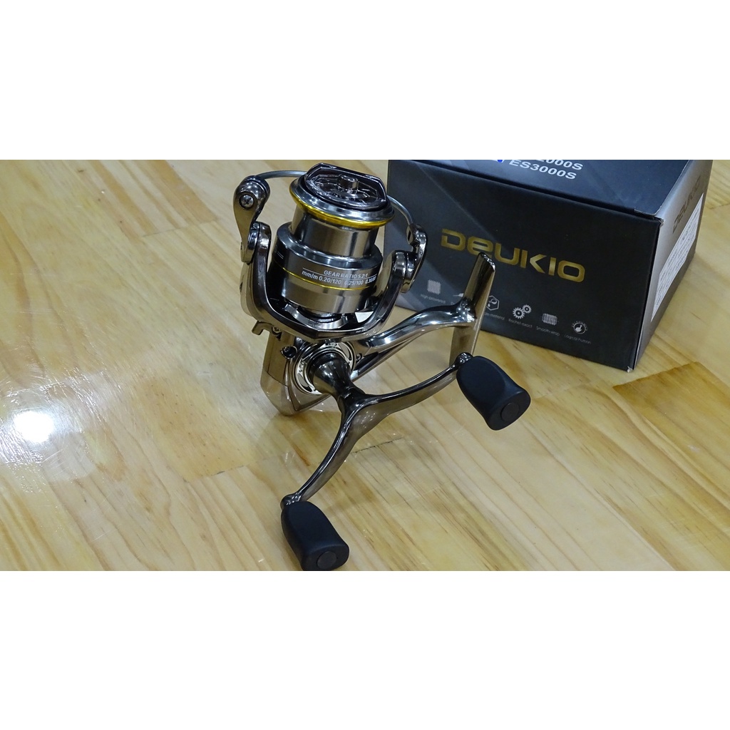 Máy câu cá Deukio ES3000S độ tay quay