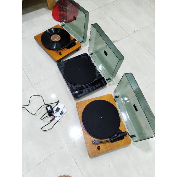 Máy hát đĩa than amadana music có loa sẵn