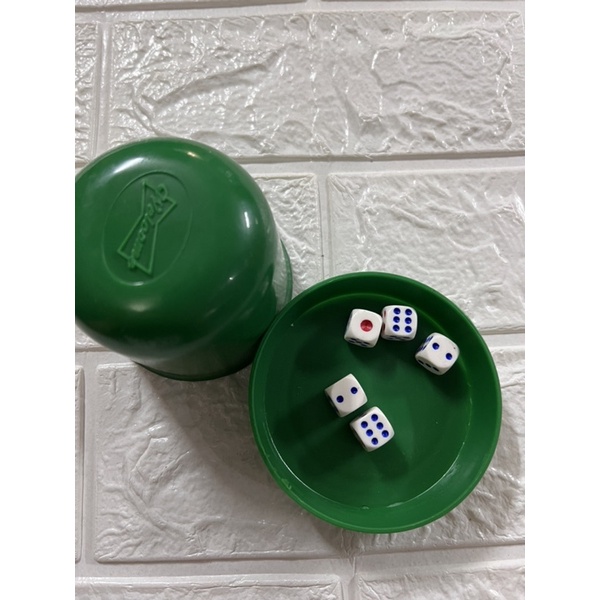 Bộ đồ chơi xúc xắc xí ngầu Tomcity chất liệu nhựa giao màu ngẫu nhiên