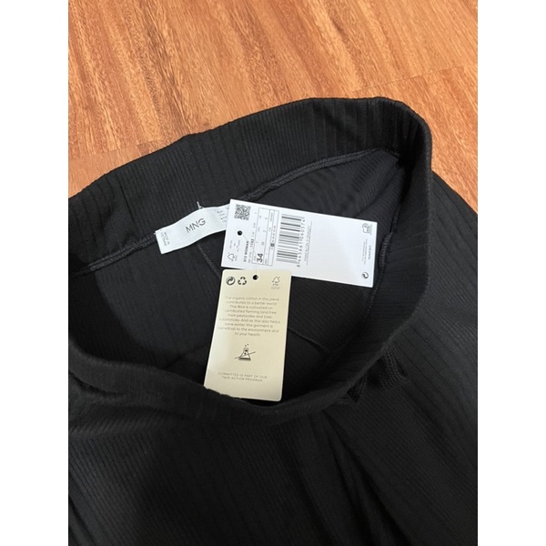 Quần len tăm Mango✨