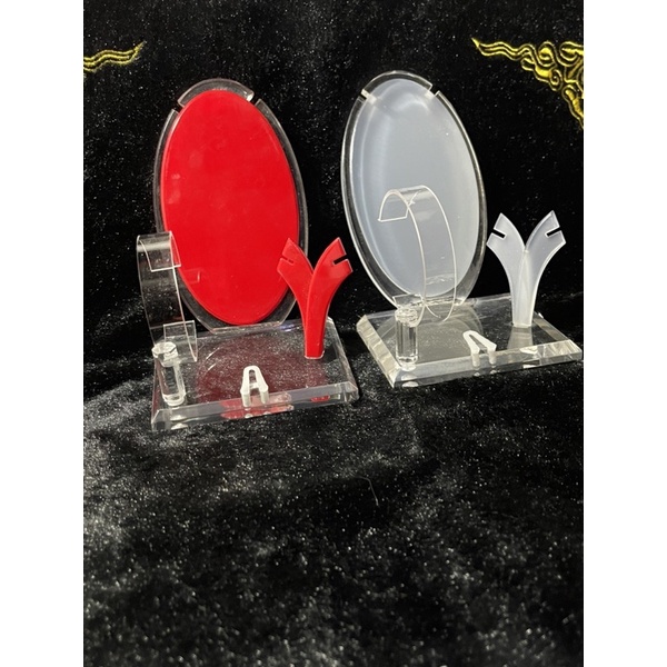 Đế mica hình OVan, trưng bày trang sức, có 4 màu: xanh đỏ đen trắng