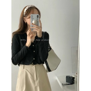 Áo tthun gân cổ bèo V ren 2289