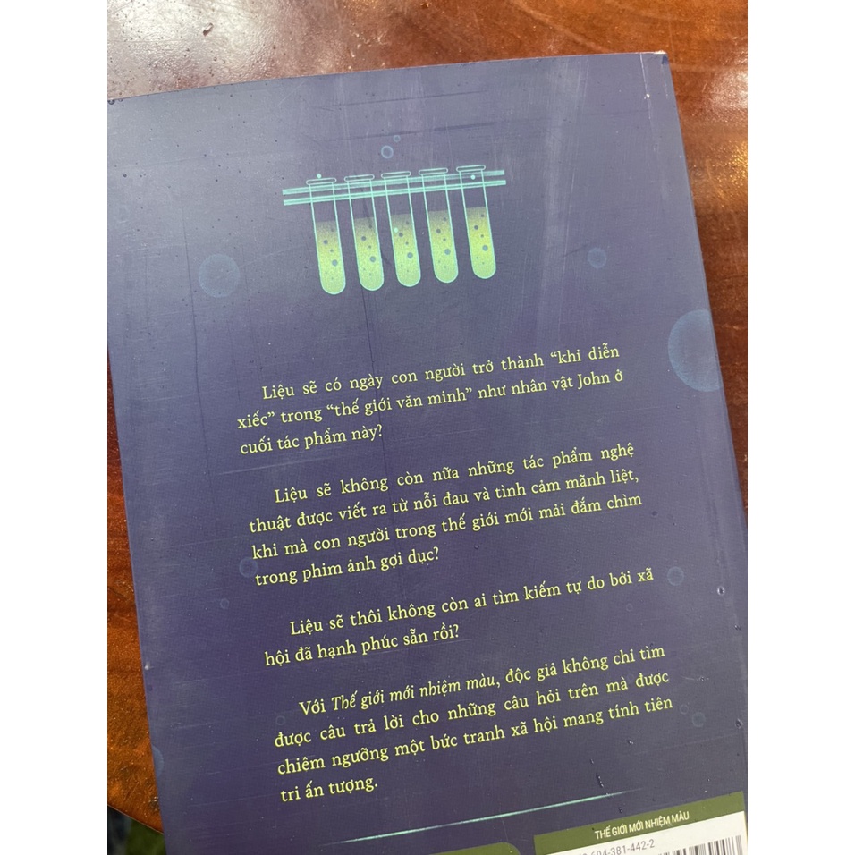 Sách - Thế giới mới nhiệm màu - Aldous Huxley - 1980 Novel dịch – 1980 Books – Bìa mềm