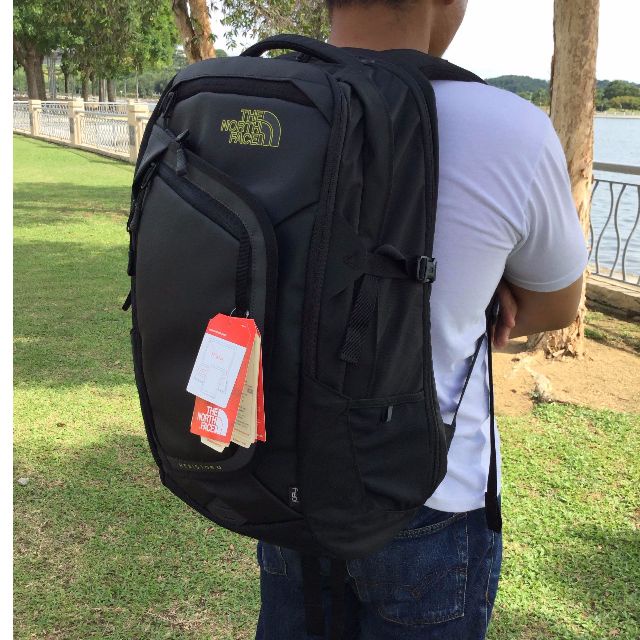 The North Face Resistor Charged Balo laptop du lịch dã ngoại phượt