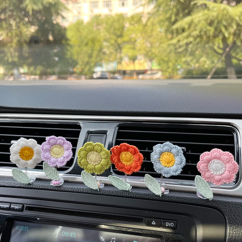 1 Gương Chiếu Hậu Thêu Hoa Hướng Dương Nhỏ Dễ Thương Màu Sắc Ngẫu Nhiên Trang Trí Nội Thất Xe Hơi / Nhà Cửa / Văn Phòng
