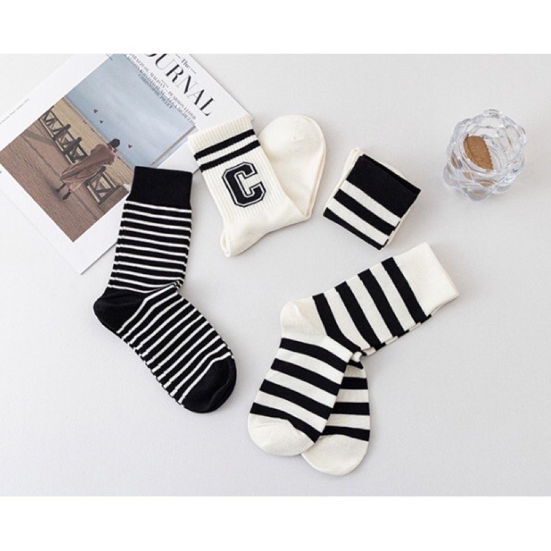 Set 8 đôi tất chữ CFREESHIPVớ cotton Kẻ Sọc Đen trắng thể thao cổ cao phong cách thể thao, trẻ trung, năng động.