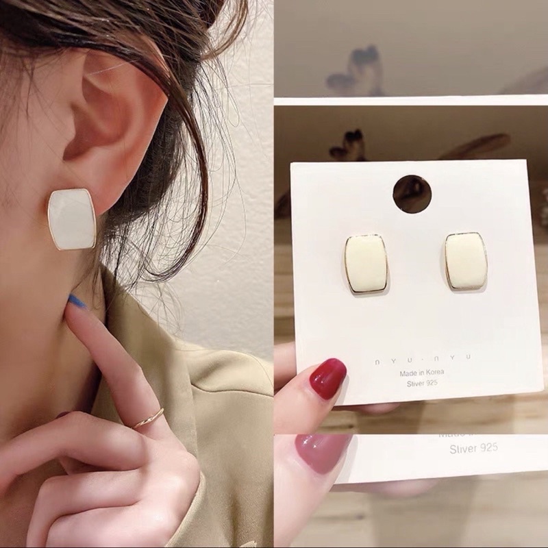 Bông Tai Hạt Lựu Đá Trắng phong cách Retro, Khuyên tai nữ Lucy KT10