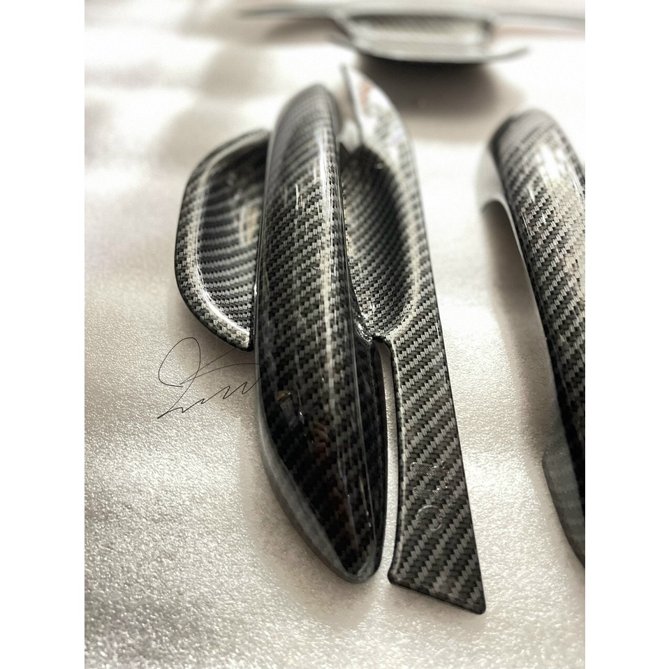 Phụ kiện vân carbon xe Hyundai i10 2021-2023