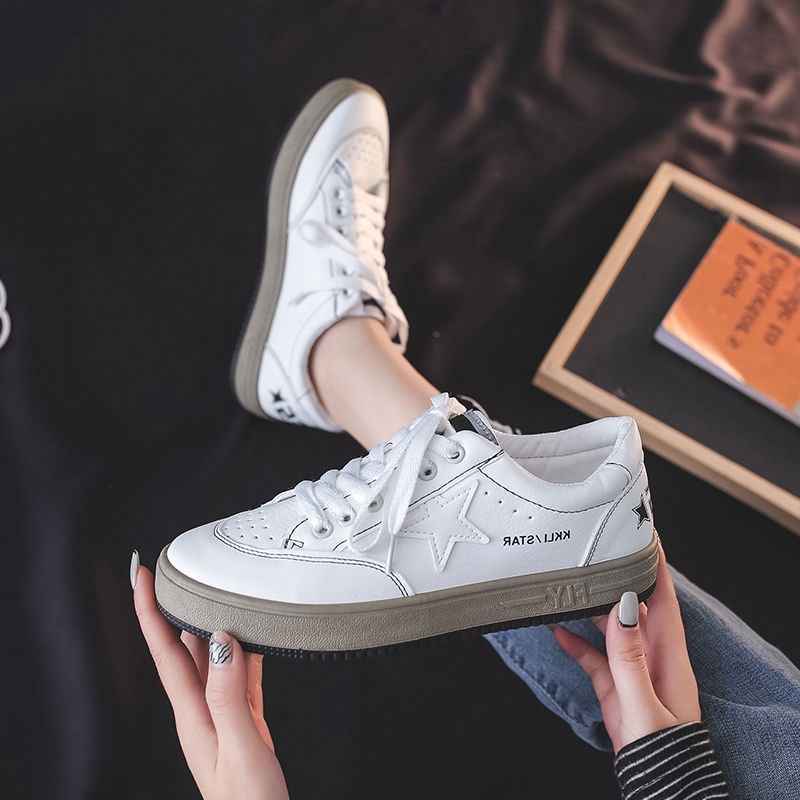 One more shoes Giày Thể Thao Đế Bằng Phong Cách Hàn Quốc Mới Cho Nữ