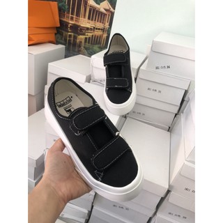 Giầy đế bằng 2 quai dán
