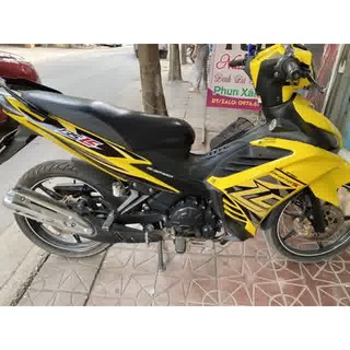 Tem exciter 135 vàng đen