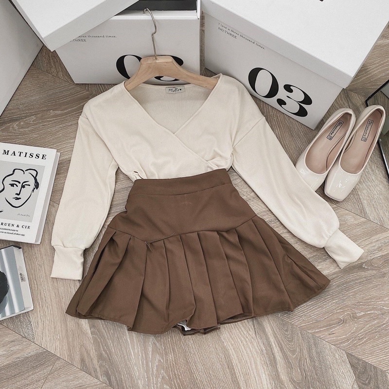 Set chân váy + áo vạt chéo 🥰