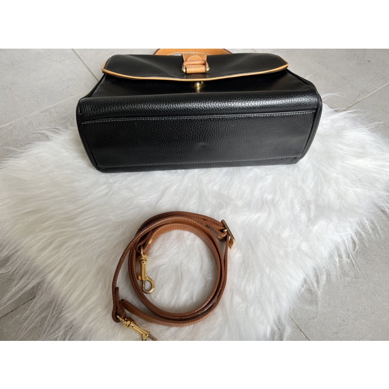 Túi xách tay Courriege