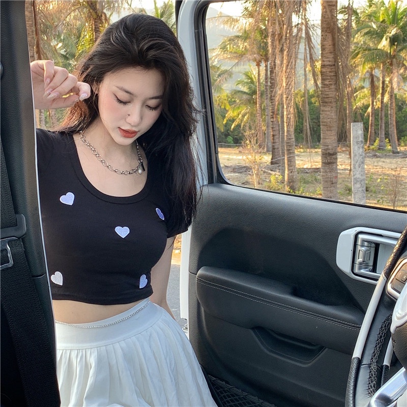 Áo Thun Dệt Kim Tay Ngắn Dáng Ôm Thêu Hình Trái Tim Thời Trang Mùa Hè 2022 Mới Cho Nữ