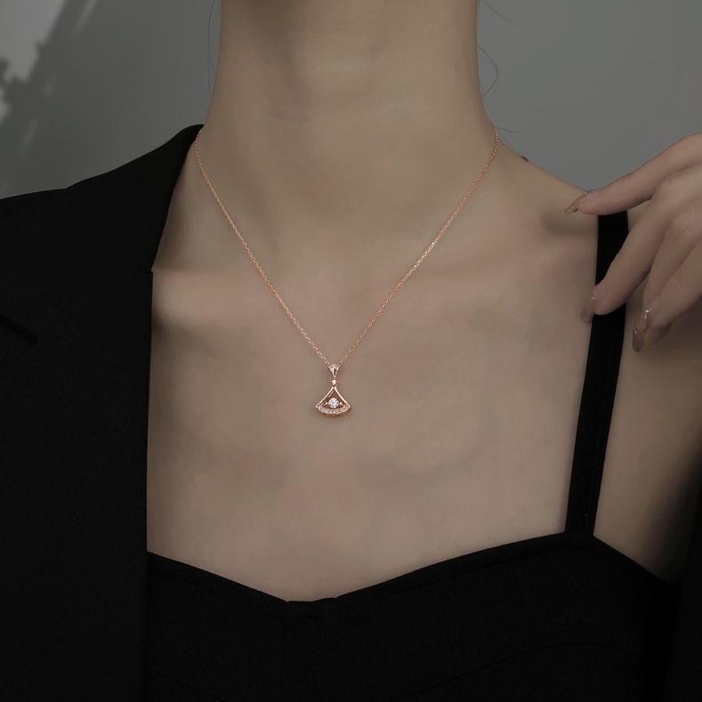 Vòng cổ Hình Quạt Sang Trọng Thời Trang Mùa Hè 2022 Dành Cho Nữ