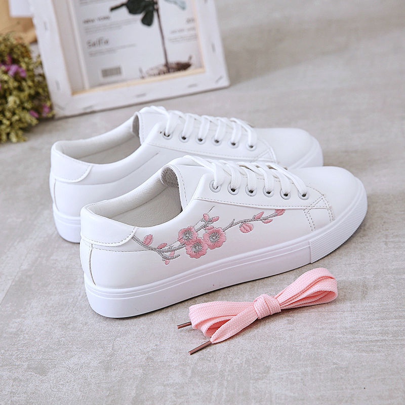 Giày Sneaker Nữ ❤️FREESHIP❤️ Giày Thể Thao Nữ màu trắng thêu Hoa Đào YF9528