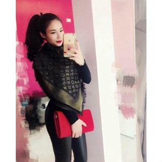 Khăn quàng cổ Lv