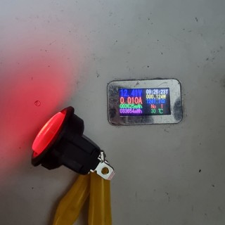 Công tắc bập bênh có LED 12V/20A ( đèn led sáng từ 3v đến 12v)