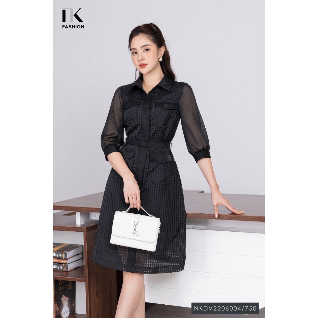 Đầm Sơ Mi Giao Cúc Voan Kẻ Ô Công Sở NK Fashion Tay Lửng Kèm Đai Thanh Lịch NKDV2206004