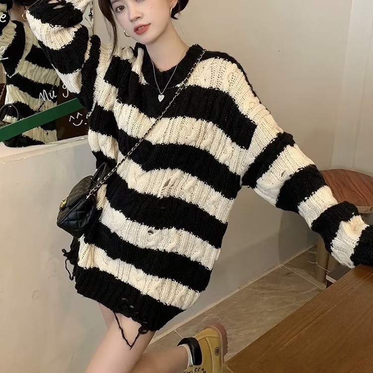 IELGY    Áo sweater Dáng Rộng Họa Tiết Kẻ Sọc Màu Sắc Tương Phản Thời Trang Cho Nữ
